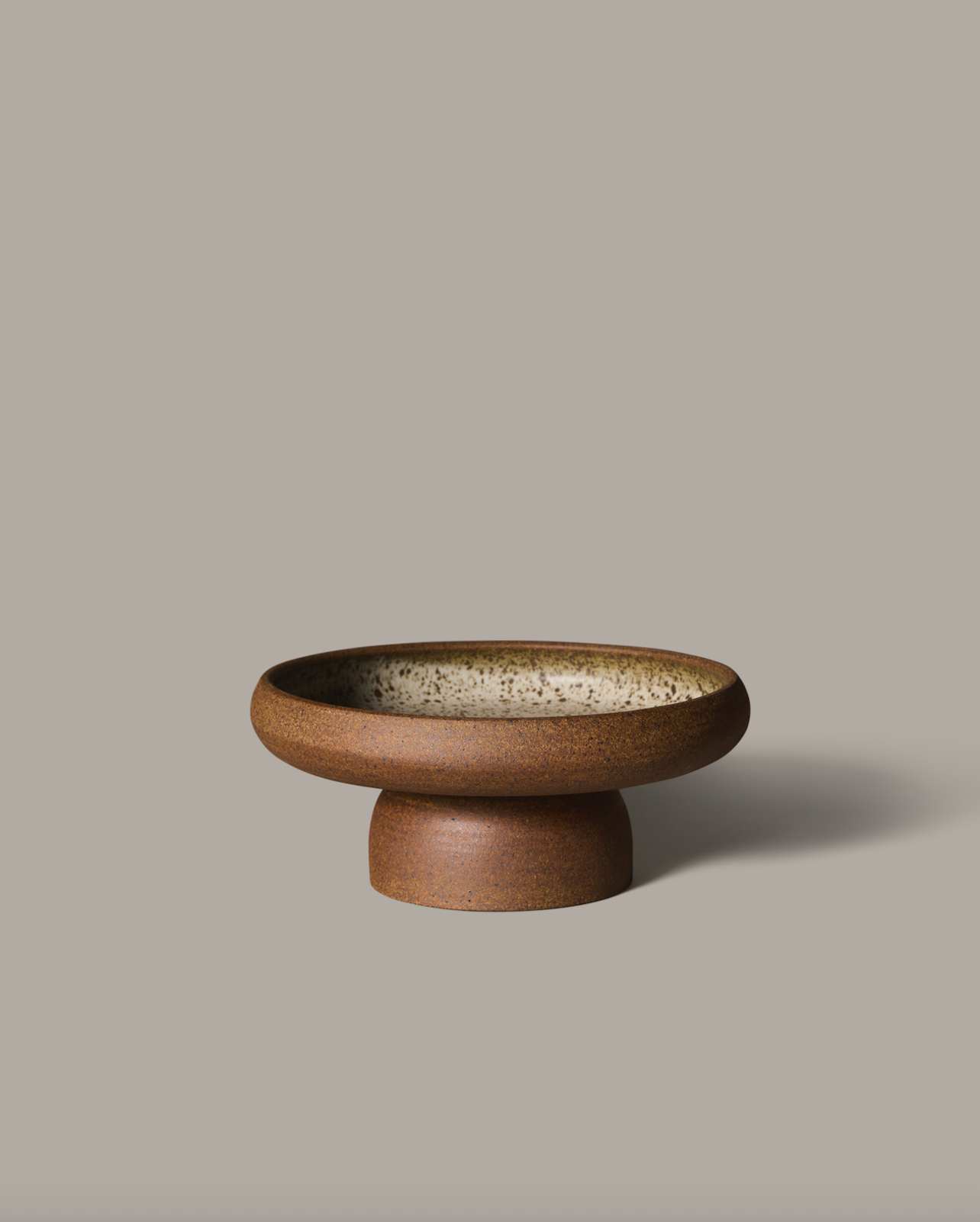 11" Sandstone Pedestal Bowl 009